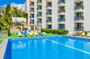Madère-Funchal, Hôtel Dorisol : Buganvilia / Mimosa 3*