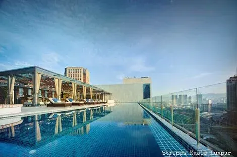 Stripes Kuala Lumpur : Piscine