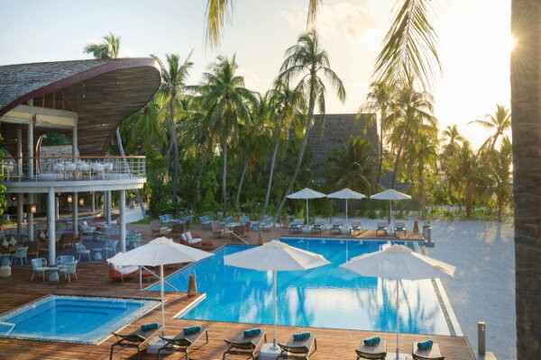 Maldives : Hôtel Outrigger Maafushivaru Resort