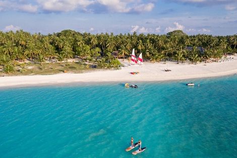 Maldives-Male, Hôtel Meeru Island Resort & Spa 4*