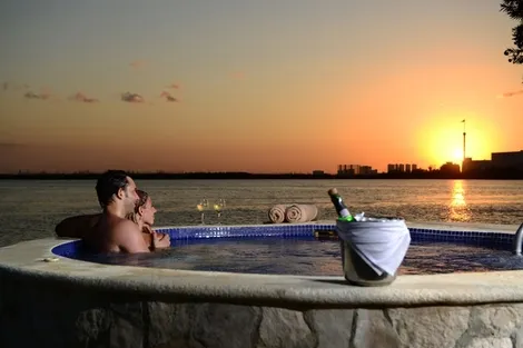Hôtel Sunset Marina Resort & Yatch Club cancun MEXIQUE