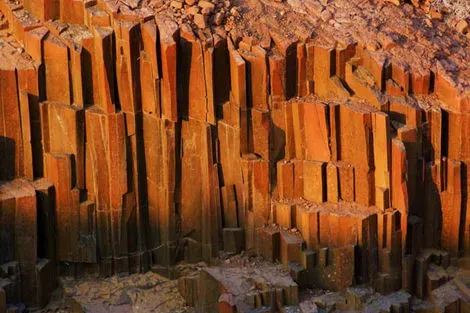 Twyfelfontein - tuyaux d'orgues