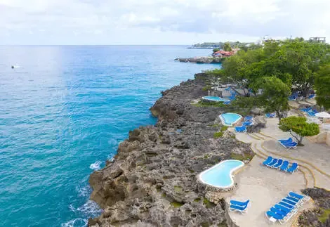 Bain à remous vue sur la mer