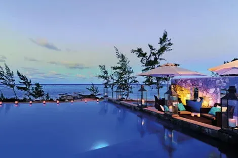 Constance Tekoma Rodrigues : piscine