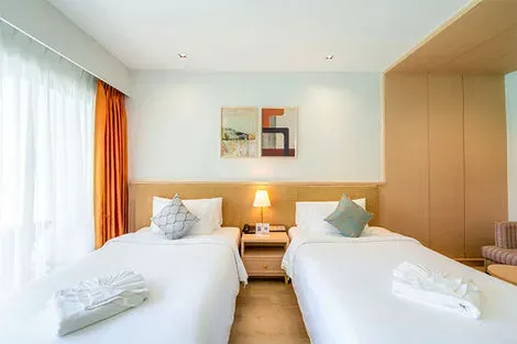 Chambre accès piscine