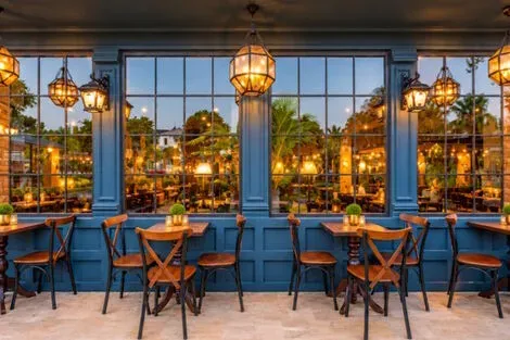 restaurant