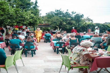 restaurant
